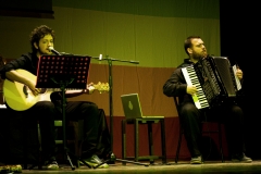 1_2012.05.04-Teatro-comunale-Torre-Santa-susanna-con-Giancarlo-Pagliara-Cultura-di-Pace-spettacolo-teatrale-di-Gino-Cesaria-foto-di-Mariangela-Giustini